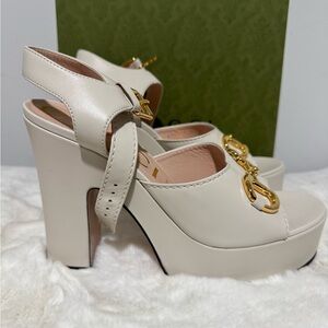 Gucci Elegant Cream Platform Heels